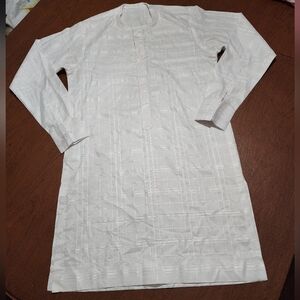 NWOT ... Traditional Men's White Long Sleeve Traditional Wear Shirt / Top Kurta